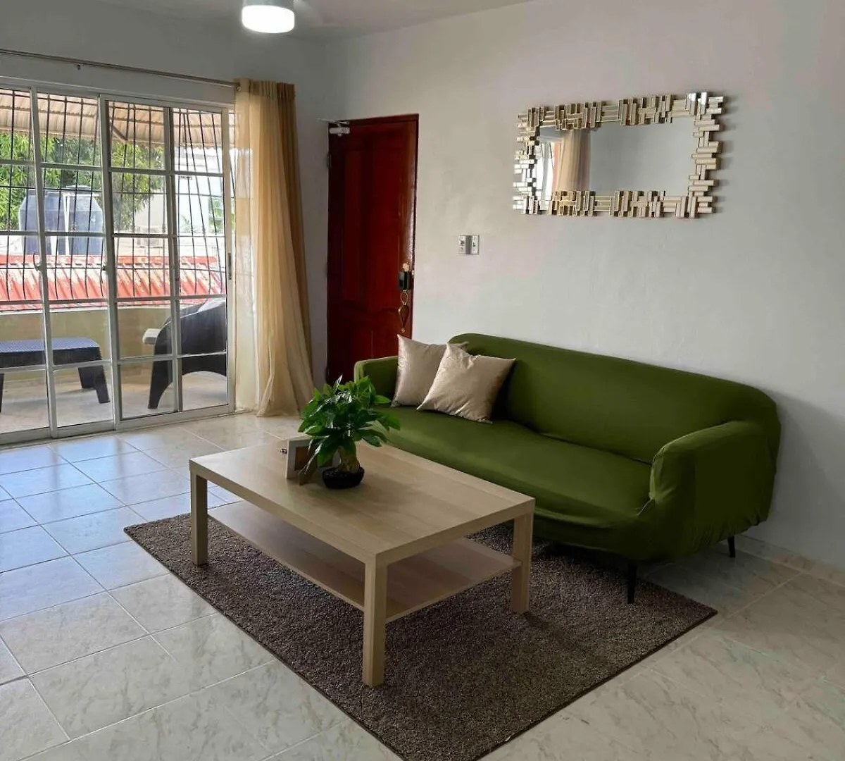 Ensanche Savica de MendozaEdificio Ashley公寓