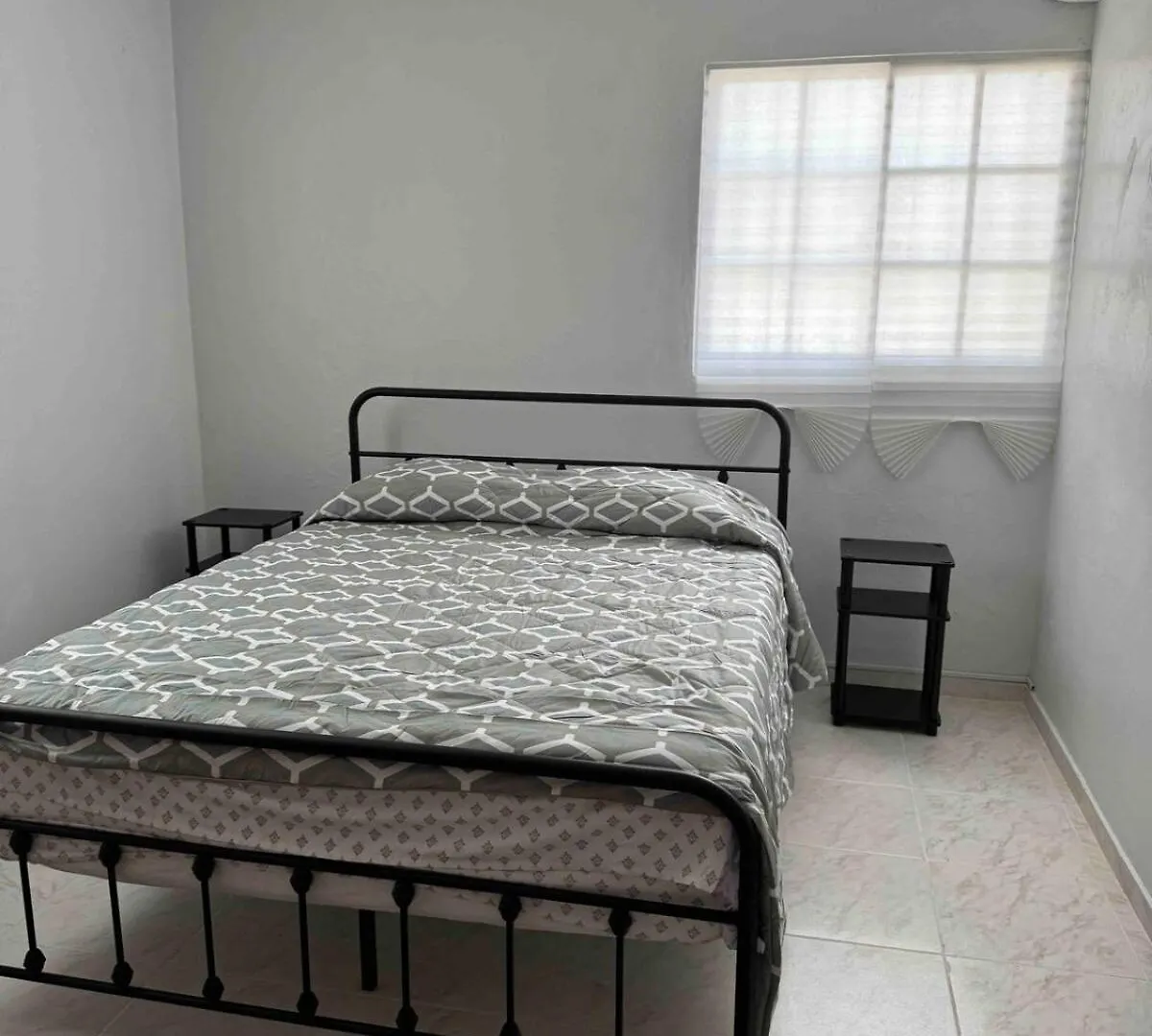Ensanche Savica de MendozaEdificio Ashley公寓 Ensanche Savica de Mendoza